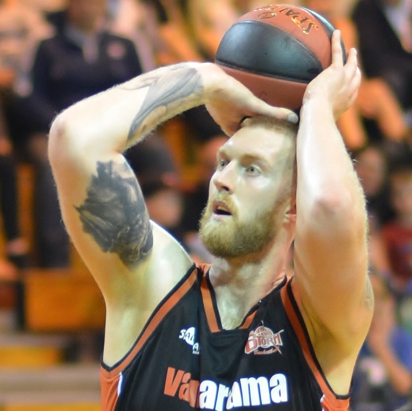 Storm bounce back from Bradford Loss