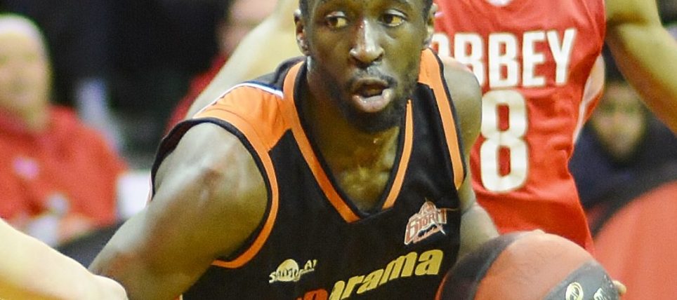 Crucial victory keeps Storm in play-offs hunt