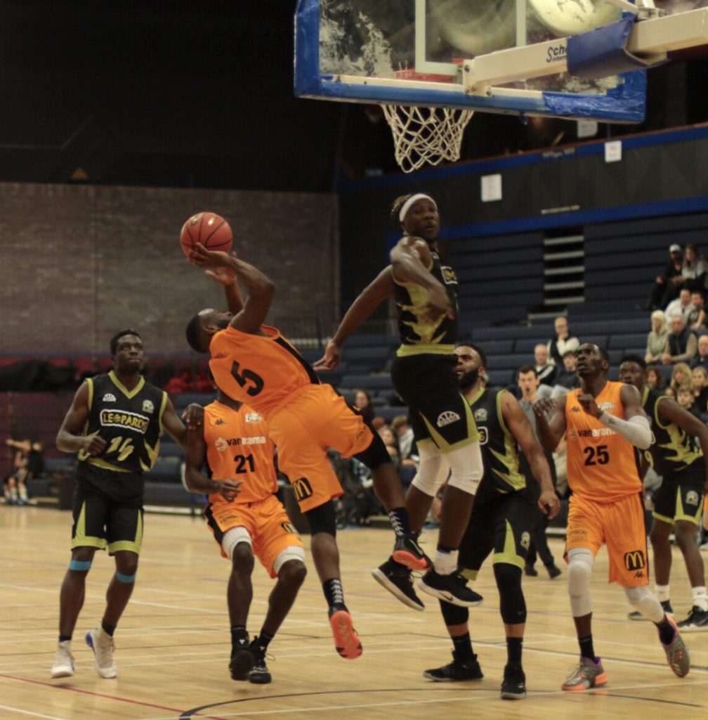 Storm return to winning ways