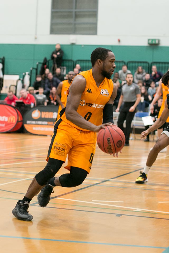 Storm narrowly miss out at league leaders Solent