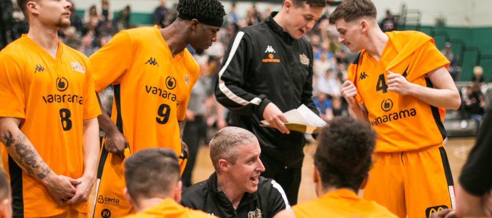 Storm shock league leaders Solent Kestrels in an excellent team performance