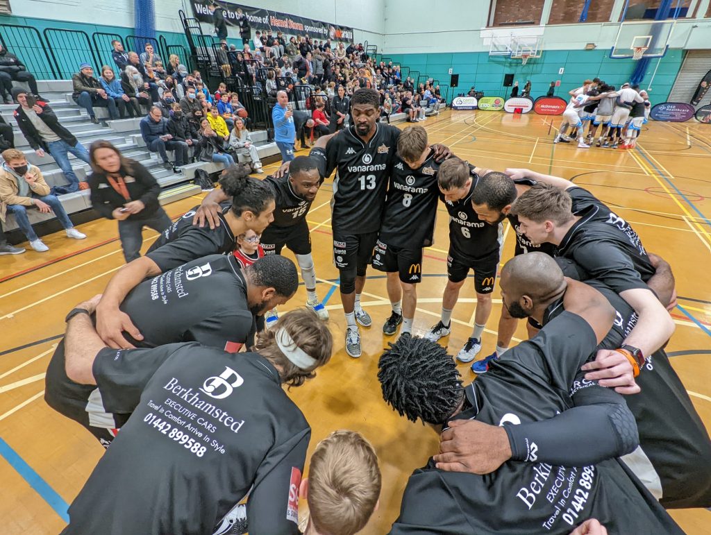 Storm win in convincing style against Oaklands Wolves in front of a full house