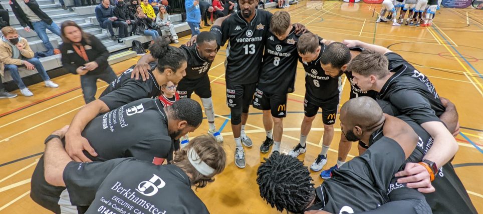 Storm win in convincing style against Oaklands Wolves in front of a full house