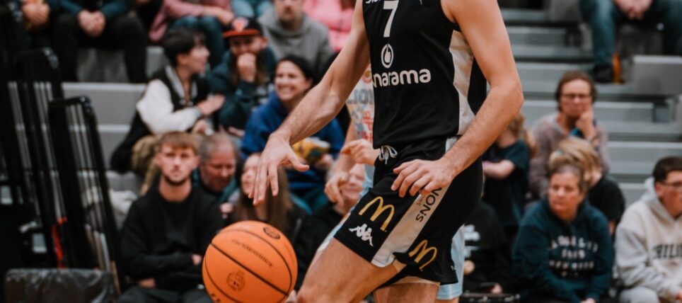 Storm slay the Dragons on the road