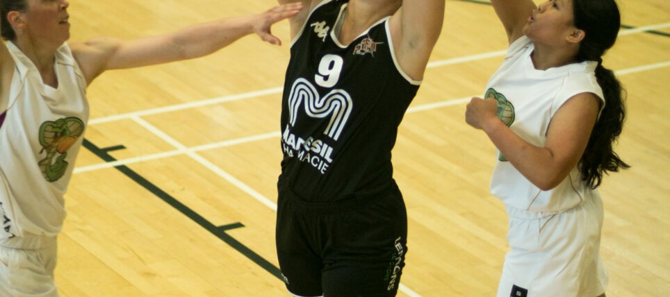 Storm Women overcome Phoenix to move third in the table!