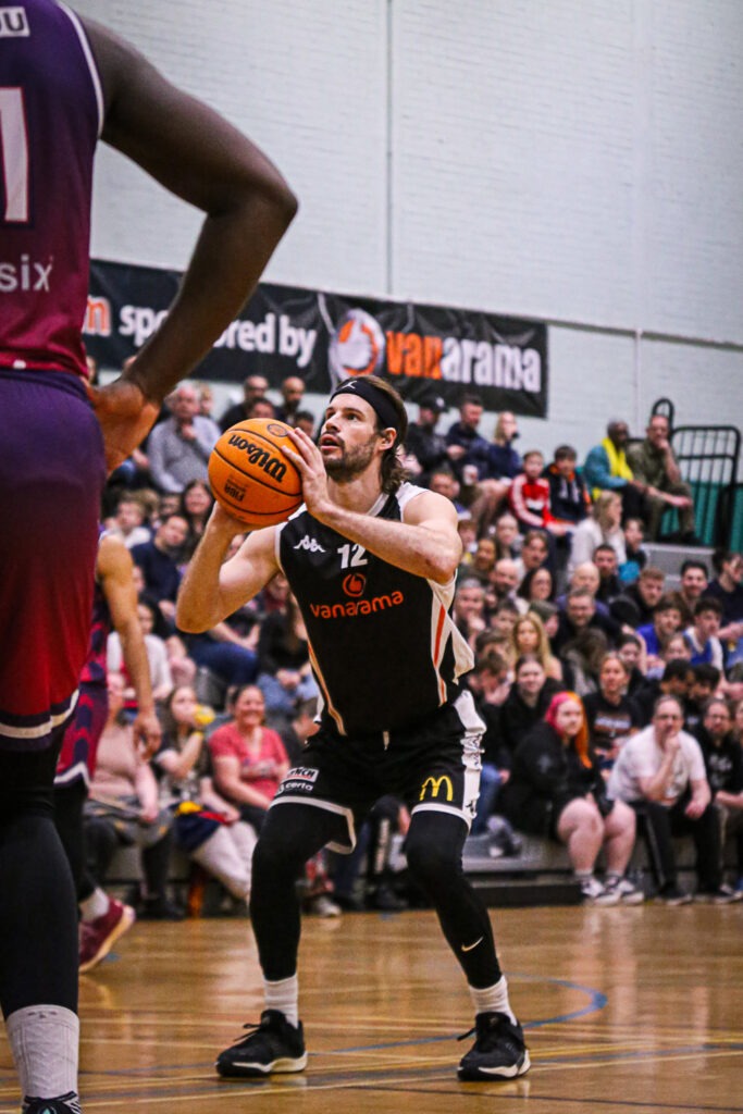 Storm secure semi final spot with victory over Loughborough Riders